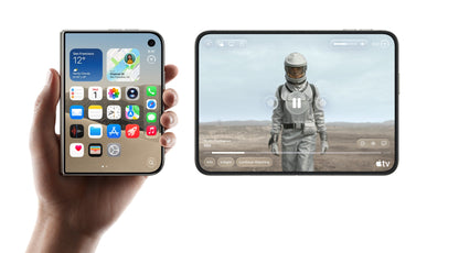 iPhone Duo Blanc stellaire : fermé en main et ouvert en mode paysage